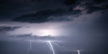 Η Δευτέρα… φέρνει καταιγίδες και πτώση θερμοκρασίας – Ισχυρά φαινόμενα στην Κρήτη