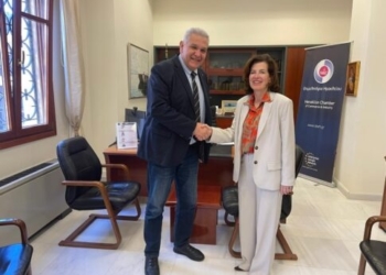 Η Πρέσβειρα της Γαλλίας στο Επιμελητήριο Ηρακλείου