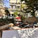 Ηράκλειο: Ένα ολόκληρο… σπιτικό πίσω από τους ξεχειλισμένους κάδους σκουπιδιών