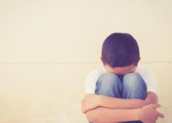 Ηράκλειο: Ηλικιωμένος πήγε σε σχολείο και έκανε άσεμνες χειρονομίες και προτάσεις σε ανήλικο