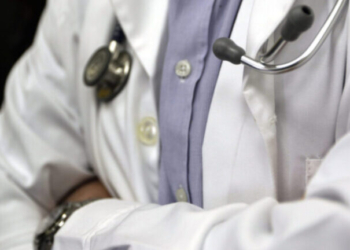 ΙΣΑ: Ζητά εξαίρεση των προσωπικών ιατρών από τις υποχρεωτικές κατ’ οίκον επισκέψεις