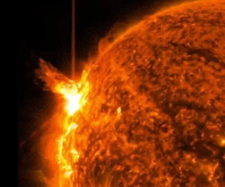 Έκρηξη ηλίου