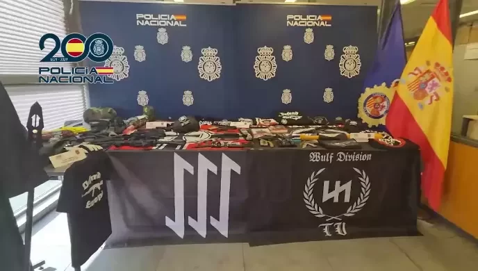 Ισπανία: Έφοδος και συλλήψεις μελών της αμερικανικής οργάνωσης "The Base" - Δείτε Βίντεο