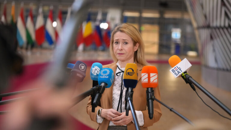 Κάλας: Φοβάμαι ότι η Ουκρανία θα αναγκαστεί να κάνει παραχωρήσεις