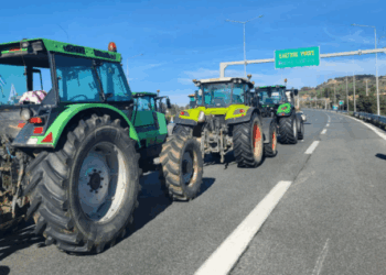 Κλειστό το αγροτικό μπλόκο της Περιμετρικής στην Πάτρα - Mέσα από το κέντρο η κίνηση προς Κυλλήνη