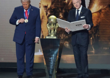 Κλήρωση Μουντιάλ: Η FIFA τίμησε τον Τραμπ με το 1ο Peace Award - Δείτε βίντεο