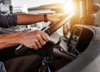 Κρητικός επαγγελματίας οδηγός άφησε την τελευταία του πνοή μέσα στο φορτηγό του