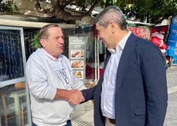 Λευτέρης Αυγενάκης: Ευχές από το στολισμένο Ηράκλειο