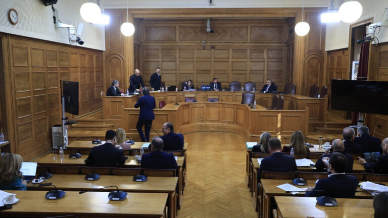 Live η συνεδρίαση της Εξεταστικής για τον ΟΠΕΚΕΠΕ – Η κατάθεση του «Φραπέ»