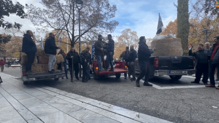 «Μας σκότωσαν τα ζα, πανώλη κι ευλογιά» - Νέες εικόνες από τη διαμαρτυρία κτηνοτρόφων στη Λάρισα (Βίντεο)