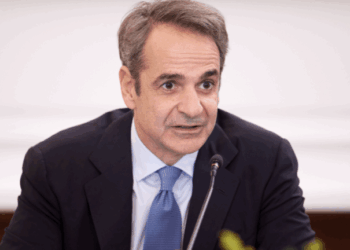 Με μαθήτριες και μαθητές του μειονοτικού Δημοτικού Σχολείου Πάχνης Ξάνθης συναντήθηκε ο Κυριάκος Μητσοτάκης