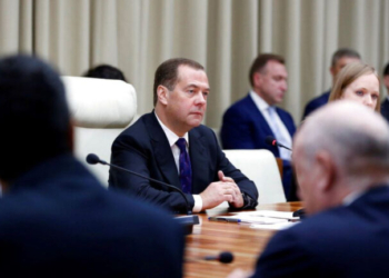 Μεντβέντεφ: Ενδεχόμενη κατάσχεση ρωσικών περιουσιακών στοιχείων από την ΕΕ μπορεί να δικαιολογήσει πόλεμο