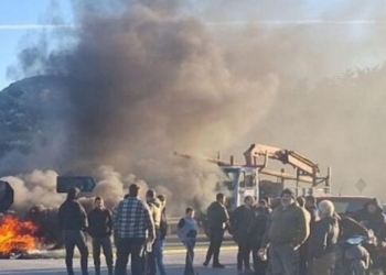 Μεσαρά: Συμβολική κινητοποίηση των παραγωγών – Ανοίγει και κλείνει ο δρόμος στον κόμβο της Αγίας Βαρβάρας