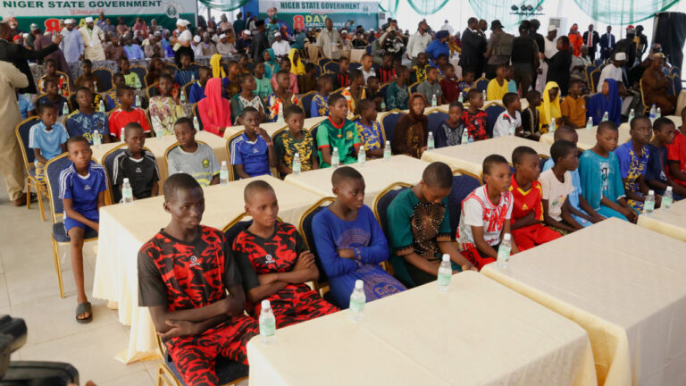 Νιγηρία: Αφέθηκαν ελεύθεροι 130 από τους μαθητές που απήχθησαν τον Νοέμβριο