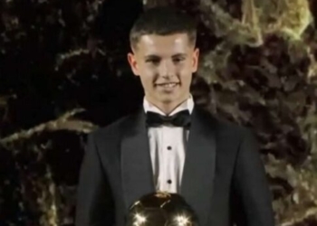 Ο Χρήστος Μουζακίτης παρέλαβε το βραβείο Golden Boy Web