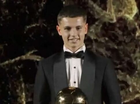 Ο Χρήστος Μουζακίτης παρέλαβε το βραβείο Golden Boy Web