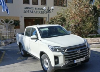 Ο Δήμος Βιάννου παρέδωσε ένα νέο περιπολικό στο Αστυνομικό Τμήμα Βιάννου για την ενίσχυση της αστυνόμευσης