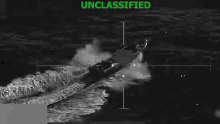 Ο στρατός των ΗΠΑ έπληξε κι άλλο «ναρκόπλοιο» στον Ειρηνικό - 4 νεκροί (Βίντεο)
