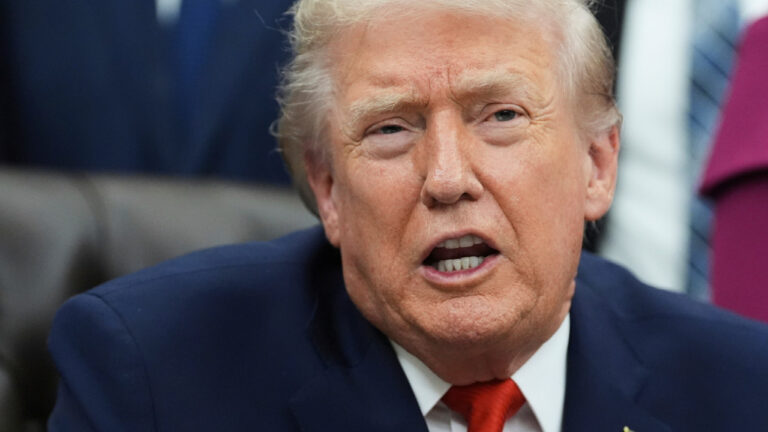 Ο Τραμπ συνδέει τον θάνατο του σκηνοθέτη Ρομπ Ράινερ με τον «λυσσαλέο» αντιτραμπισμό του