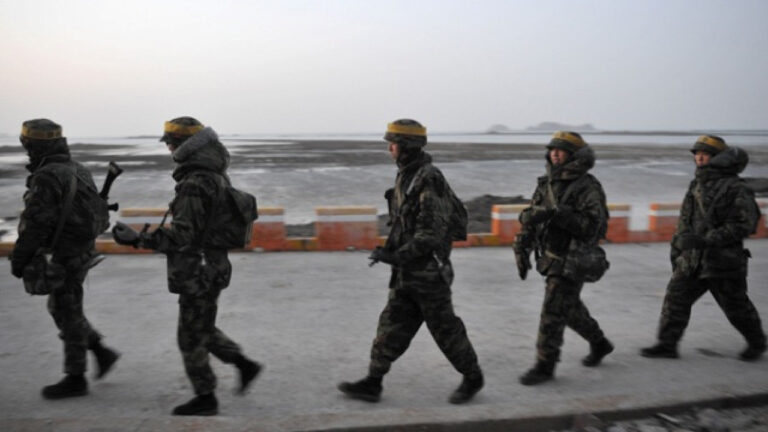 Οι δυο βορειοκορεάτες αιχμάλωτοι πολέμου στην Ουκρανία ονειρεύονται «νέα ζωή» στη Νότια Κορέα