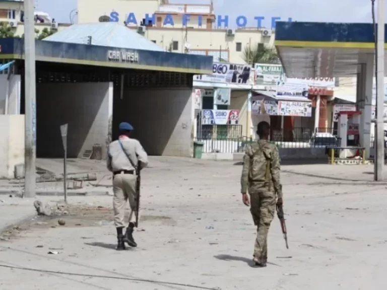 Οι κάτοικοι του Μογκαντίσου ψήφισαν για πρώτη φορά μετά από 60 χρόνια