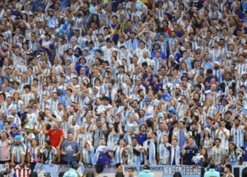 Οι οργανωμένοι φίλαθλοι σηκώνουν «κόκκινη κάρτα» στη FIFA για τα εισιτήρια του Μουντιάλ 2026