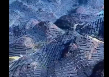 Ολόκληρα βουνά καλυμμένα με φωτοβολταϊκά στην Κίνα – Εντυπωσιακό βίντεο 