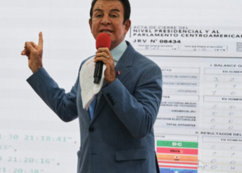 Ονδούρα: Ο υποψήφιος για την προεδρία Σαλβαδόρ Νασράλα αμφισβητεί τα αποτελέσματα των εκλογών