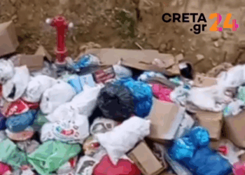 Όταν κοιτάς από ψηλά βλέπεις…τα σκουπίδια στην οδό Μιχαήλ Παυλάκη