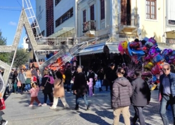 Παραμονή Χριστουγέννων: Πώς θα λειτουργήσει σήμερα η αγορά στο Ηράκλειο – Τι ισχύει για τα σούπερ μάρκετ