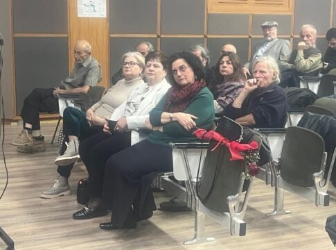 Παρουσιάστηκε στο Ηράκλειο το βιβλίο της Νάντιας Βαλαβάνη – Φωτογραφίες