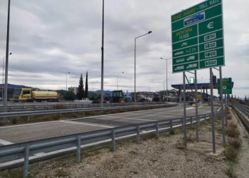 Πηγές ΕΛΑΣ: Η αστυνομία δεν κλείνει κανέναν δρόμο χωρίς λόγο (Εικόνες και βίντεο)