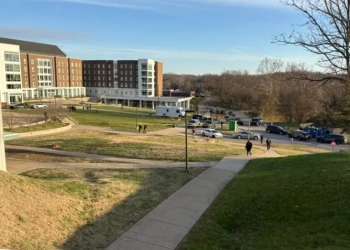 Πυροβολισμοί στο Πολιτειακό Πανεπιστήμιο στο Κεντάκι - Νεκρός φοιτητής, σε κρίσιμη κατάσταση φοιτήτρια (Βίντεο)