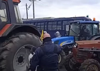 Σε εξέλιξη η πανελλαδική σύσκεψη των αγροτών στη Νίκαια - Αποφασίζουν για μπλόκα και το κάλεσμα Μητσοτάκη