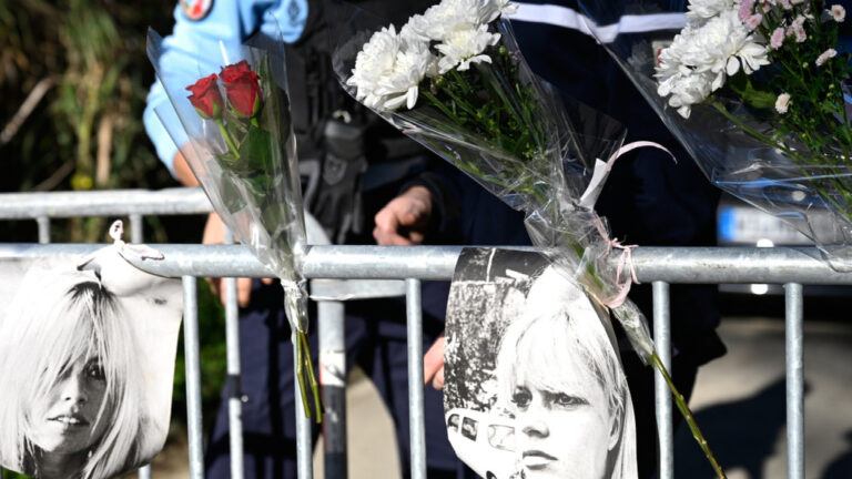 Σε νεκροταφείο δίπλα στη θάλασσα, στο Σεν Τροπέ η ταφή της Μπριζίτ Μπαρντό