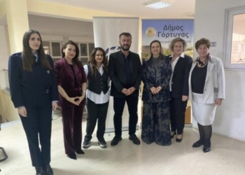 «Σπάμε την σιωπή»: Το ηχηρό μήνυμα της εκδήλωσης για την βία κατά των γυναικών στους Αγίους Δέκα