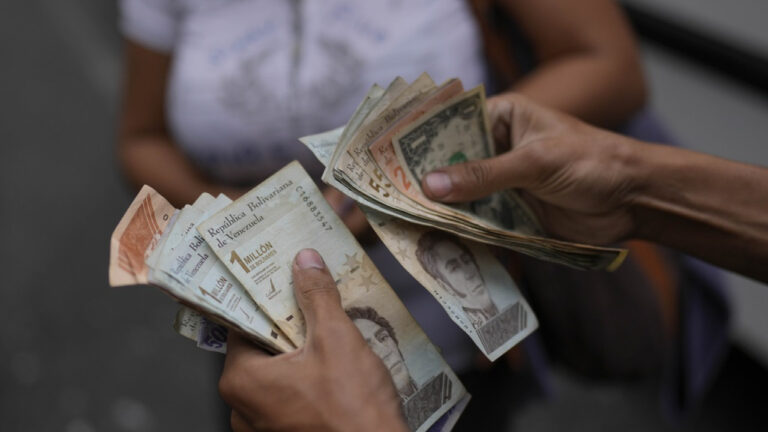 Στη Βενεζουέλα, οι κάτοικοι φοβούνται περισσότερο τον πληθωρισμό παρά τον Τραμπ