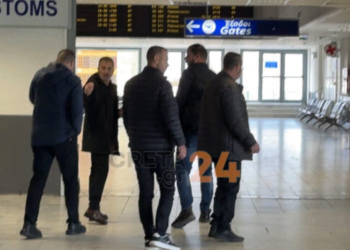 Στην Αθήνα Αρναουτάκης και εκπρόσωποι αγροτών – Τι δηλώνουν λίγο πριν τη συνάντηση με Χατζηδάκη και Τσιάρα