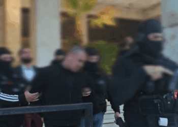 Στην Ευελπίδων οι δύο συλληφθέντες για τη διπλή δολοφονία στη Φοινικούντα