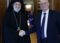 Συνάντηση του Κωνσταντίνου Τασούλα με τον Αρχιεπίσκοπο Αμερικής Ελπιδοφόρο