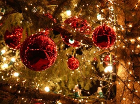 «Τα πιο φωτεινά Χριστούγεννα ήταν εκείνα που δεν είχαμε ρεύμα» – Τα έθιμα μιας άλλης εποχής στο Ηράκλειο