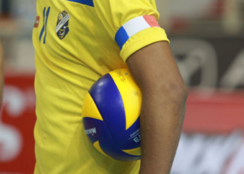 Θεσσαλονίκη: 52χρονος και 56χρονος έδειραν 13χρονο σε αγώνα βόλεϊ