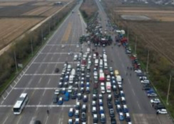 Θεσσαλονίκη: Νταλίκα κινήθηκε στο αντίθετο ρεύμα στην ΕΟ Αθηνών – Θεσσαλονίκης, συνελήφθη ο οδηγός