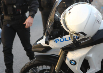 Θεσσαλονίκη: Συνελήφθησαν 16χρονοι που προκάλεσαν φθορές σε θυρίδες εταιρίας courier