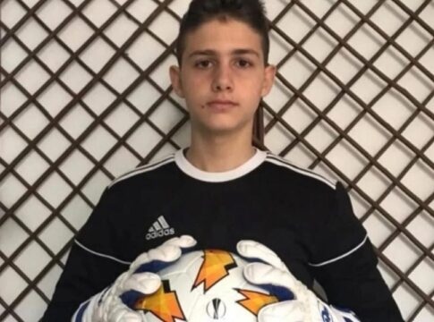 Θρήνος για τον 18χρονο ποδοσφαιριστή που δεν κατάφερε να κρατηθεί στη ζωή μετά από παράσυρση