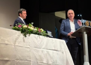 Τιμητική πλακέτα ως ένδειξη αναγνώρισης του πρωτοφανούς μαρτυρίου που βίωσε η Βιάννος