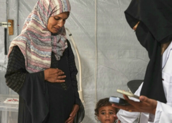 Το Ισραήλ απειλεί να αναστείλει την πρόσβαση διεθνών ΜΚΟ στον παλαιστινιακό θύλακα