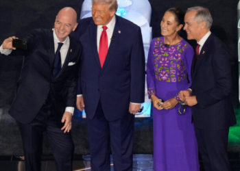 Τραμπ: «Ευκαιρία να συζητήσουμε εμπορικά θέματα με τους ηγέτες του Μεξικό και του Καναδά»