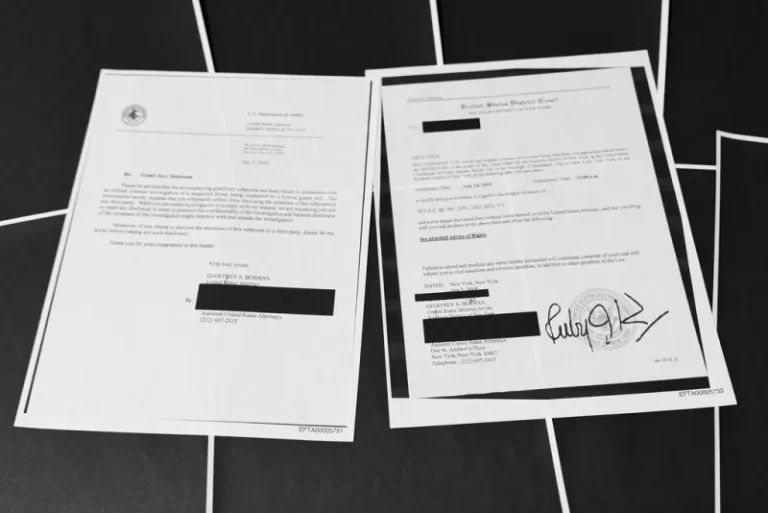 Βαριά λογοκριμένα τα αρχεία Έπσταϊν που δημοσιοποιήθηκαν - Εστιάζουν σε Κλίντον, ελάχιστες αναφορές σε Τραμπ