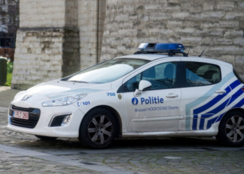 Βέλγιο: Άγνωστοι έριξαν κόκκινη μπογιά στο προξενείο της Πολωνίας στις Βρυξέλλες